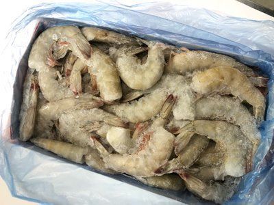 Креветка тигровая в панцире без головы свежемороженая весовая 03272 фото